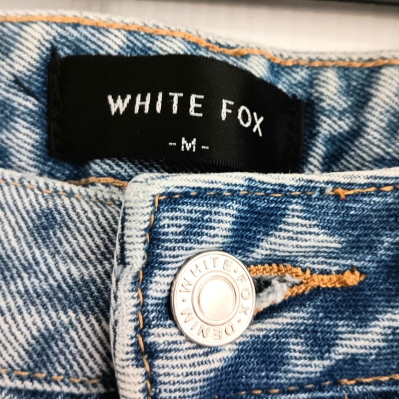SOLD! White Fox Boutique High Rise Straight Leg Jeans Women's Size 4 - Picture 7 of 10